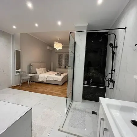 Ferienwohnung Acropolis Casa 2Bdr/2Bthr W/Hot Tub-3Mins To Plaka Athen Exterior foto