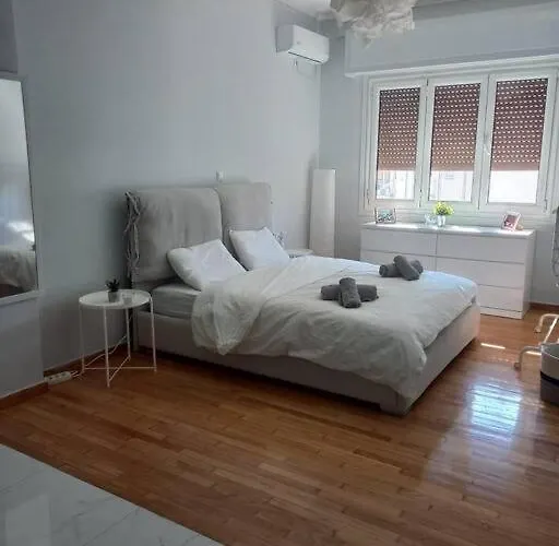 Acropolis Casa 2Bdr/2Bthr W/Hot Tub-3Mins To Plaka